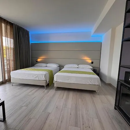 Hotel Venice Beach Hvb 34 Lifestyle 4 Superior Bibione Exterior photo