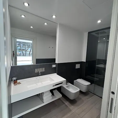Hotel Venice Beach Hvb 34 Lifestyle 4 Superior Bibione Exterior photo